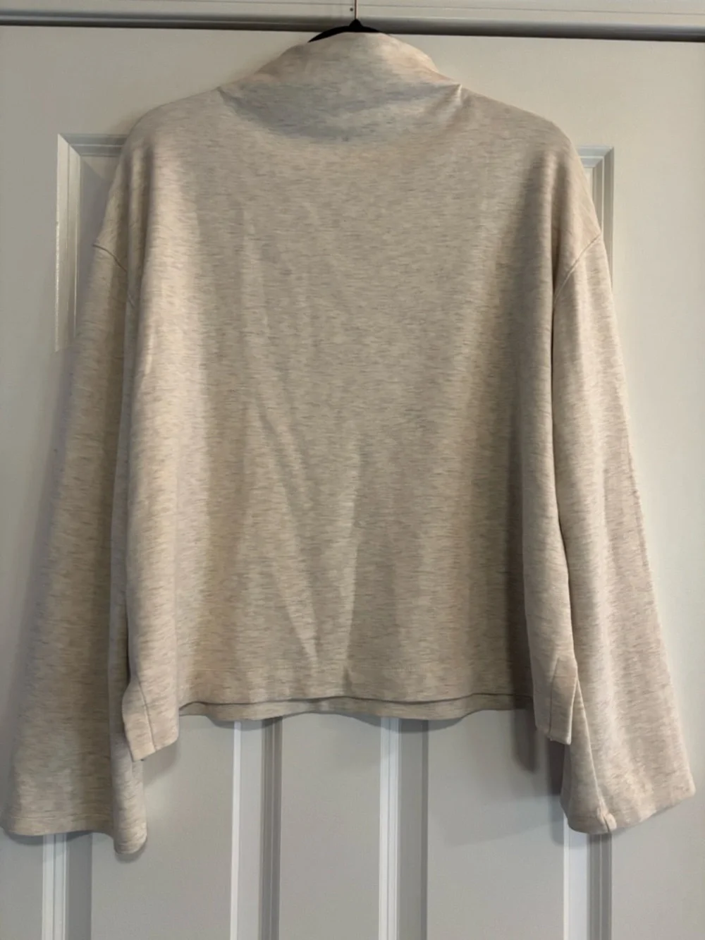 Lou & Grey Women’s Heathered Oatmeal  Mock Neck Scubasoft Sweatshirt, size Large - Picture 5 of 7